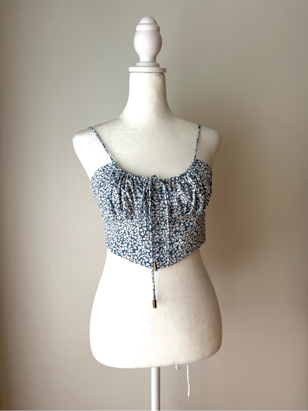 Showpo Blue Floral Ruched Tie-Front Cropped Cami 6